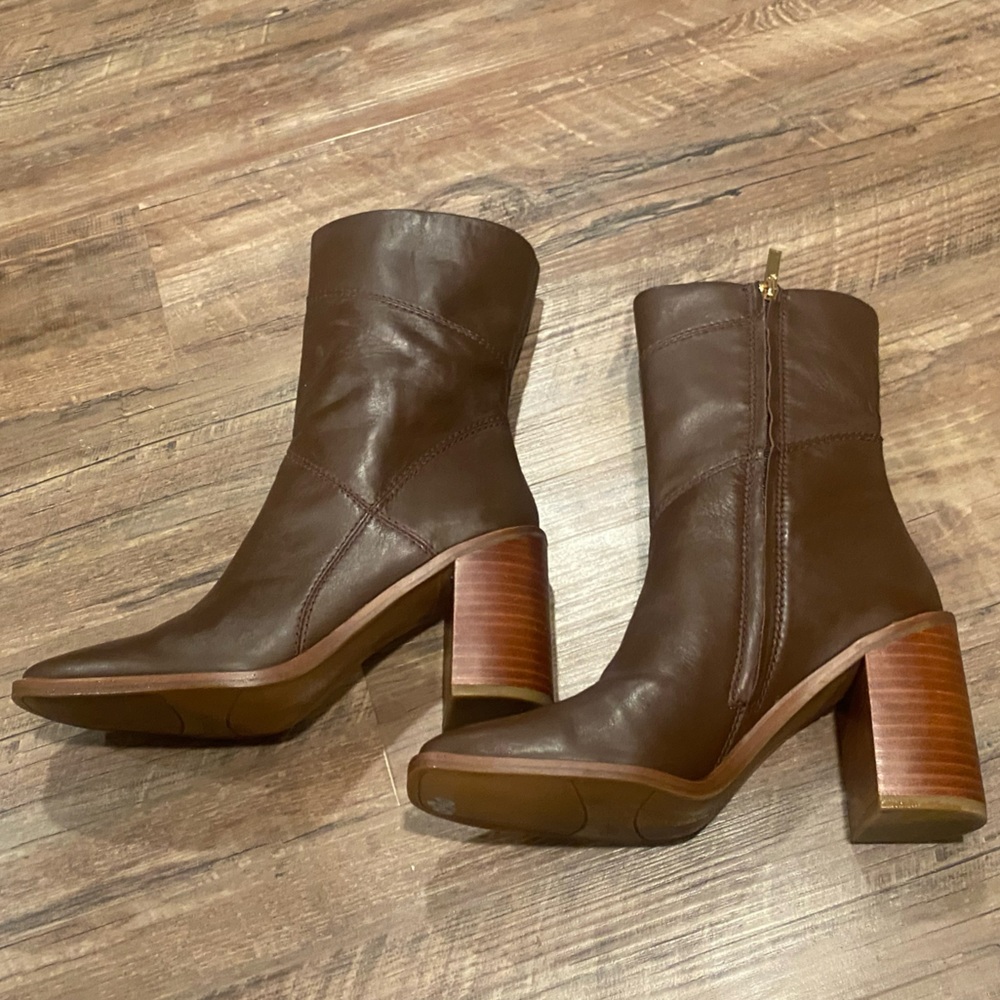 Classic Brown Leather Block Heel Mid-Calf Boots - Picture 4 of 11